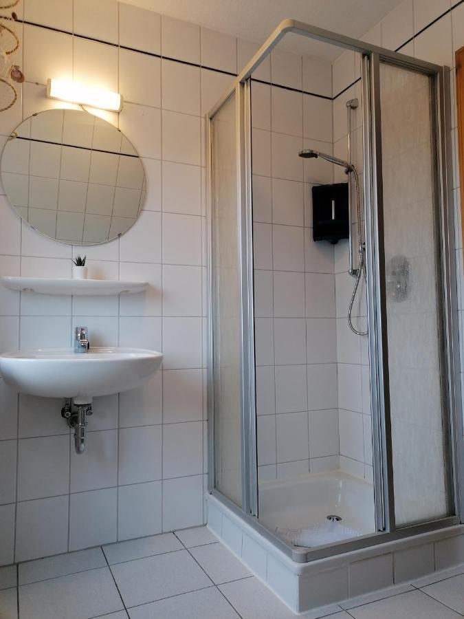 Ferienhaus Poseidon Neuharlingersiel Exterior foto