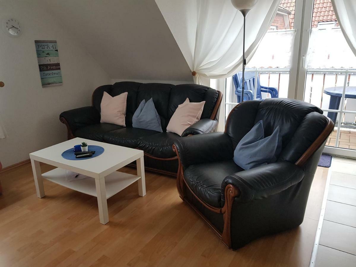 Ferienhaus Poseidon Neuharlingersiel Exterior foto
